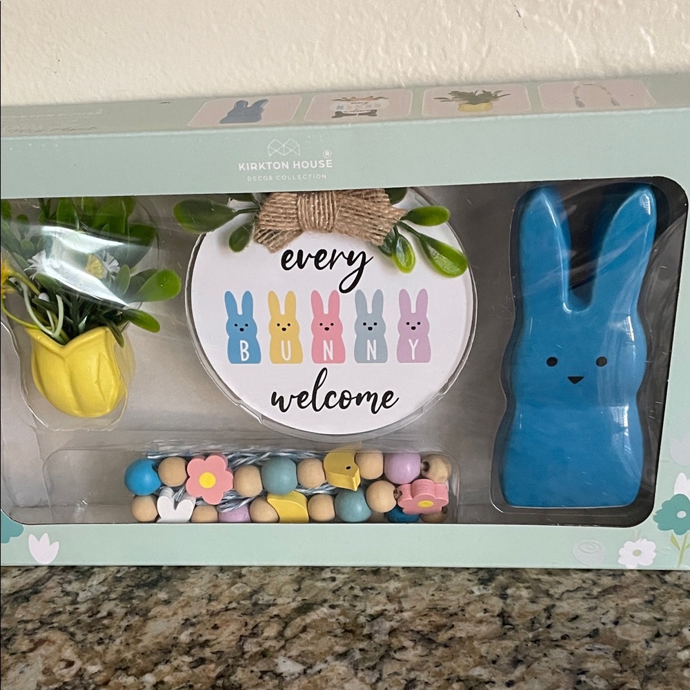 New 4 Piece Easter Tiered Tray Decor